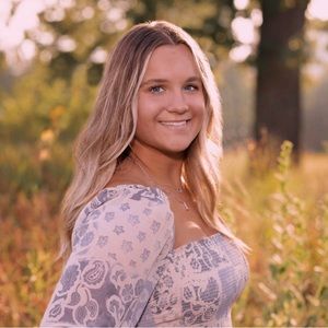 Meet your Posher, Lindsay